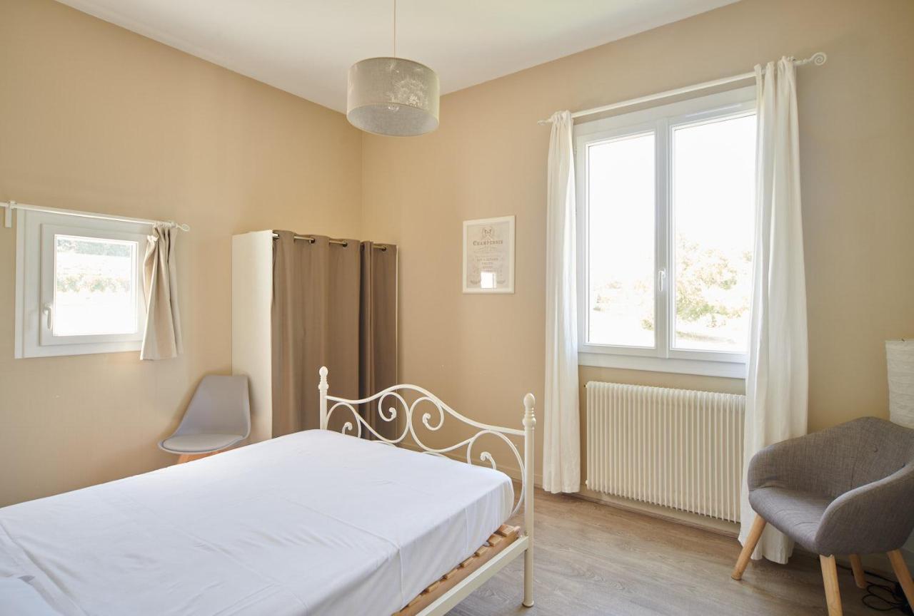 Le Carre Saint Pierre - Chambres D'Hotes Marey-les-Fussey Экстерьер фото
